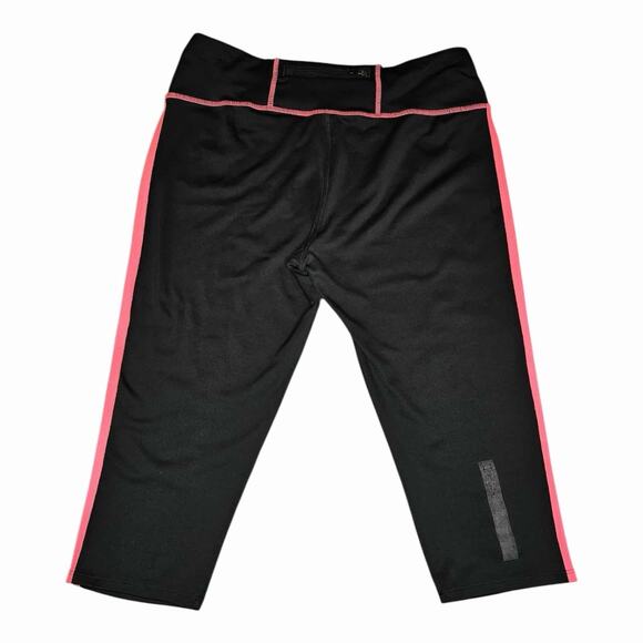 Under Armour Women’s Fitted Capri Leggings Black Pink Breast Cancer Ribbon MD - Picture 2 of 6